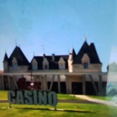 Avec Piscine * La Roche-Posay